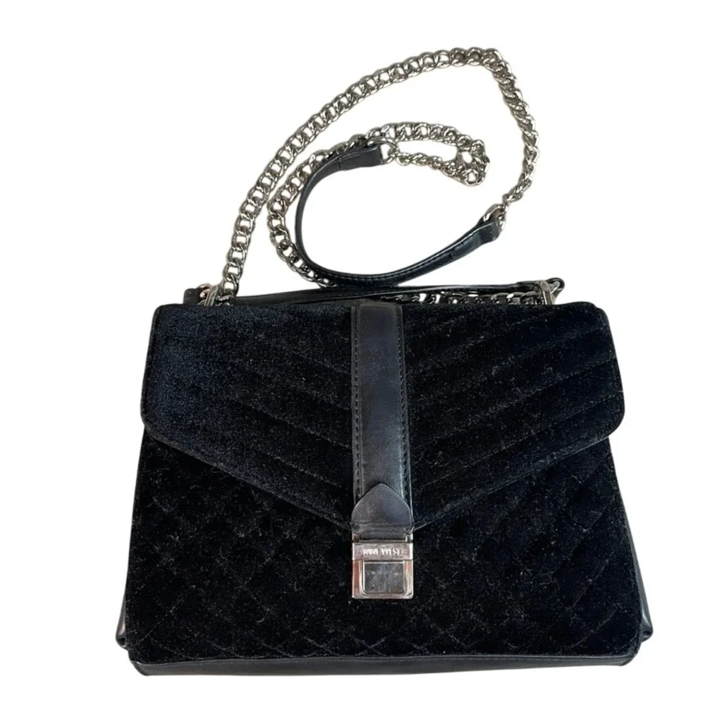 Nine West Black Quilted Velvet Crossbody Bag Silver Chain Strap Purse